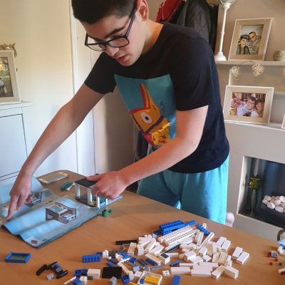 Lucas building lego 4
